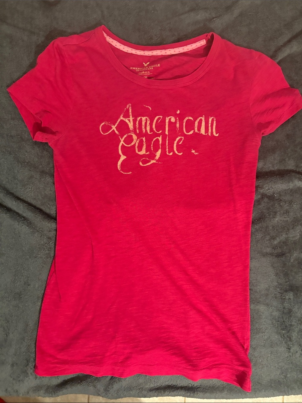 American eagle pink shirt
